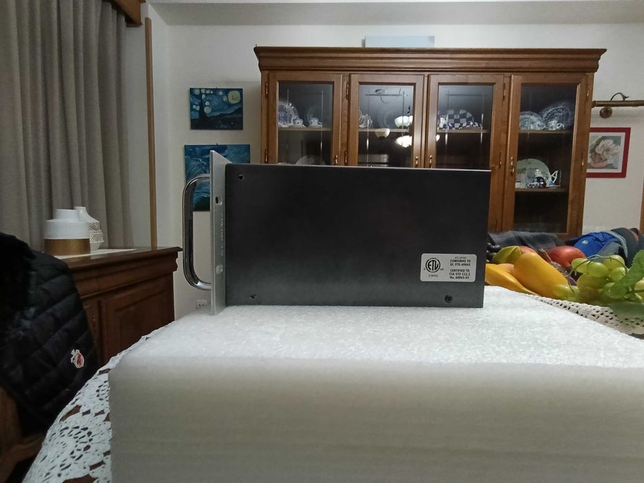 Amplificador de baixo Line6 750W