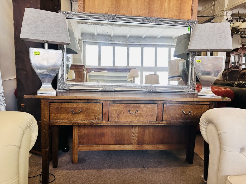 Naturalna, konsola kolonialna z ciosanym blatem i 3 szufladami :)