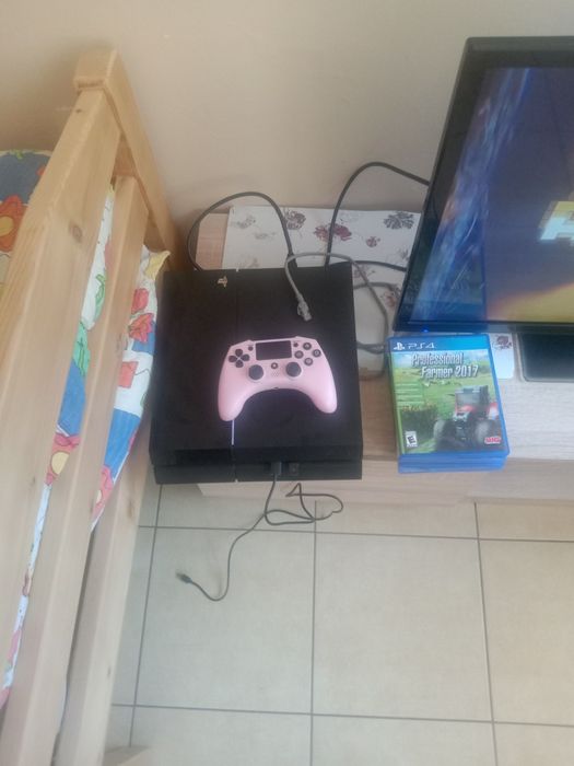 PlayStation 4 oddam w dobre ręce