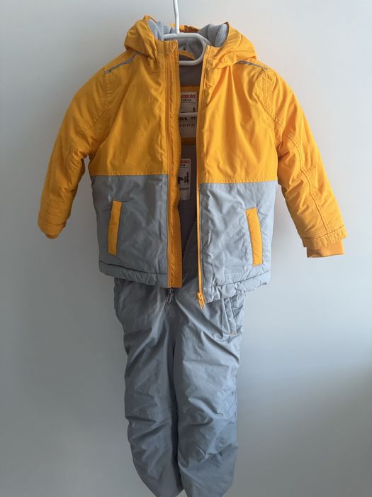 Зимовий дитячий костюм 104 розмір