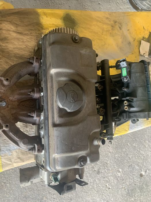 Cabeca completa com valvulas rodadas e faceada citroen c2 c3   Cc1100