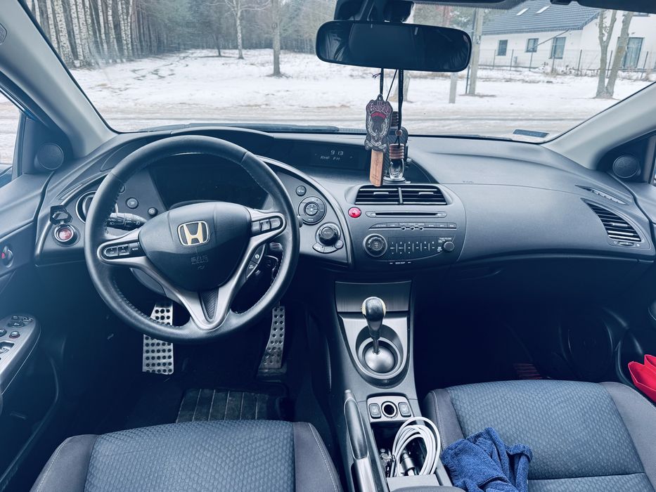 Sprzedam Hondę Civic 1.8 140 km benzyna