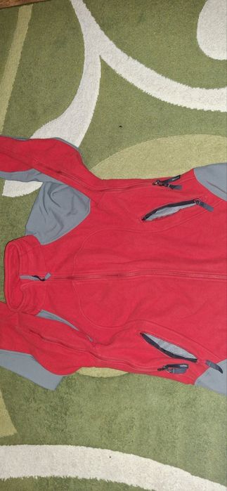 Тепла ветровка berghaus