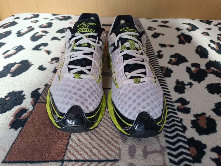Mizuno Wave Precision 12 M