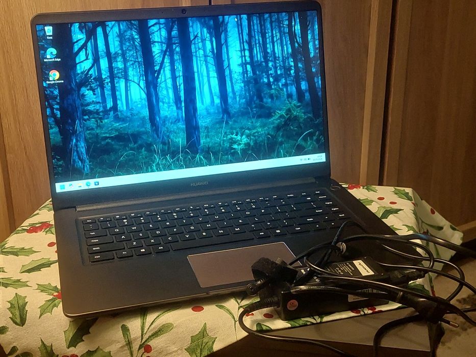 Huawei 15d (2018) | i5 8250u | 8gb DDR4 | 256gb | FullHD