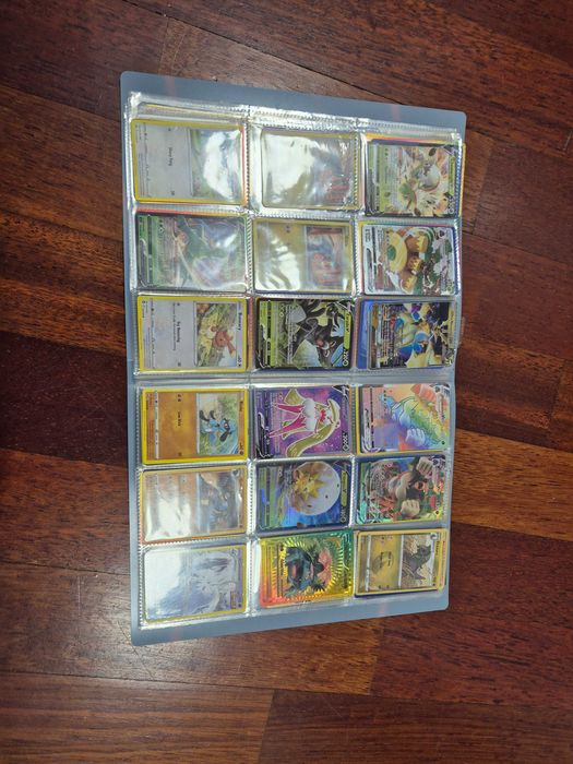 Album pokemon z kartami