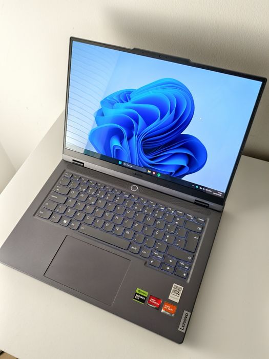 Lenovo Legion Slim 5 Gen 8 (14" AMD) OLED