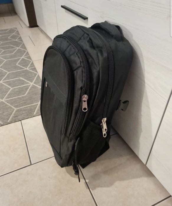 Super nowy plecak czarny