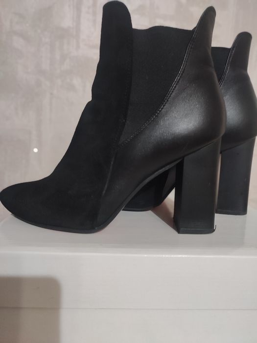 Ботіночки з натуральної замші