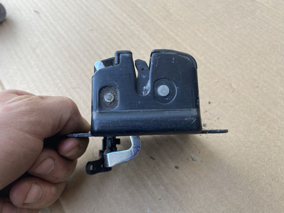 Fiat Panda zamek klapy bagaznika