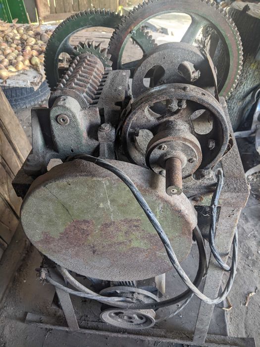 Продам січкарню ...