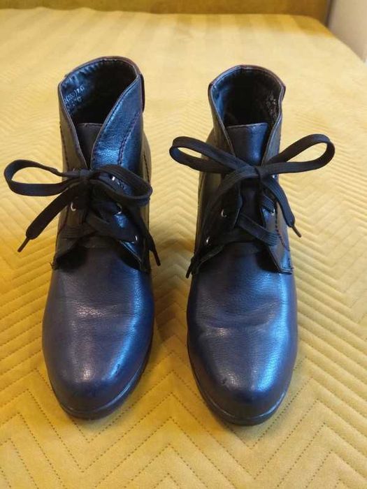 Botki granatowo - czarno - bordowe 39
