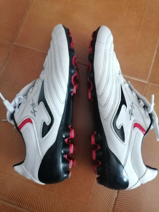 Chuteiras usadas n 42 joma