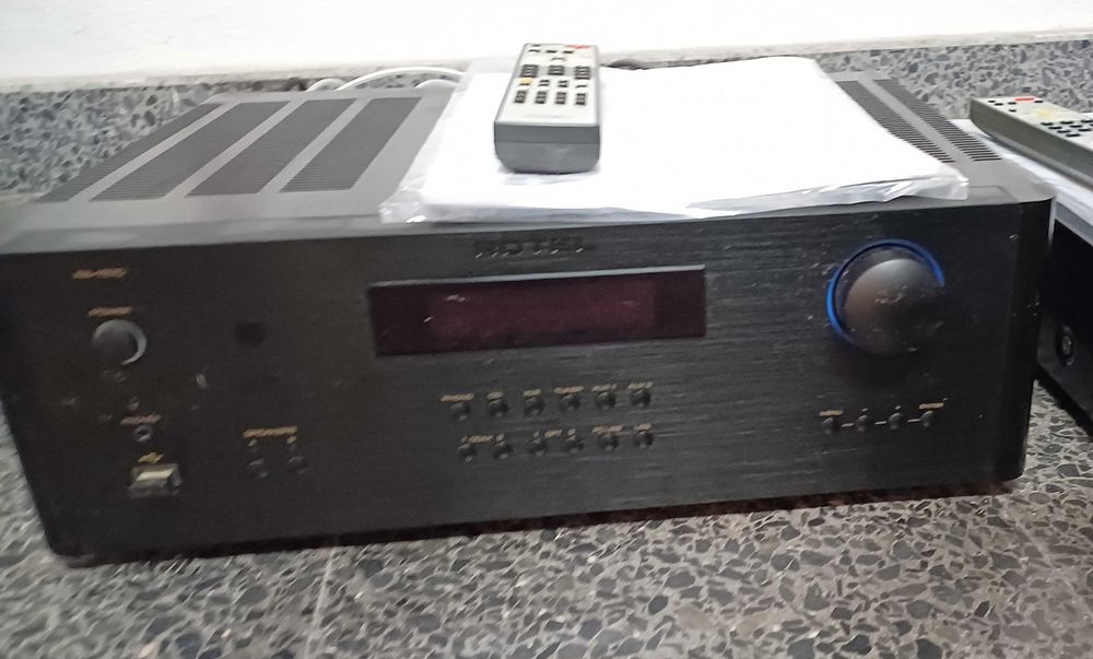 Sistema de som ROTEL e TANNOY