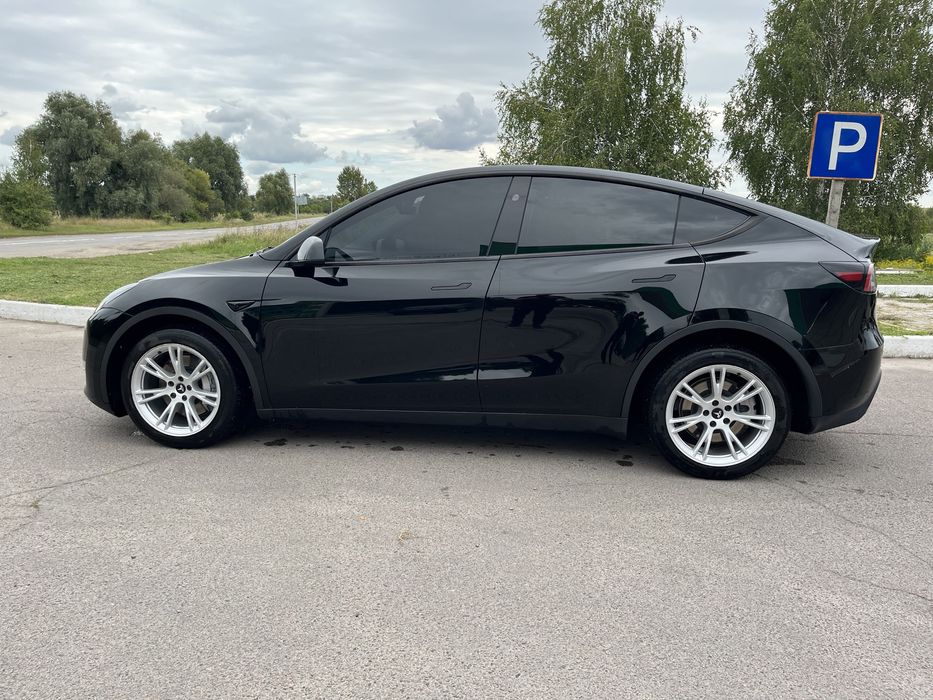 Tesla Model Y Dual Motor 2023 82kw