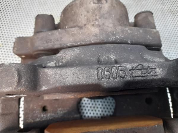 Pinça travão / maxila de travão frente esquerda OPEL Vectra C Caravan