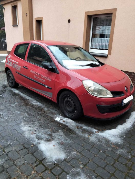 Renault Clio 2008 VAN 1.5 dci – USZKODZONE – NA CZĘŚCI / DO NAPRAWY