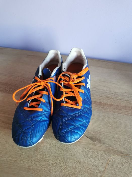 Sprzedam buty korki kipsta 36
