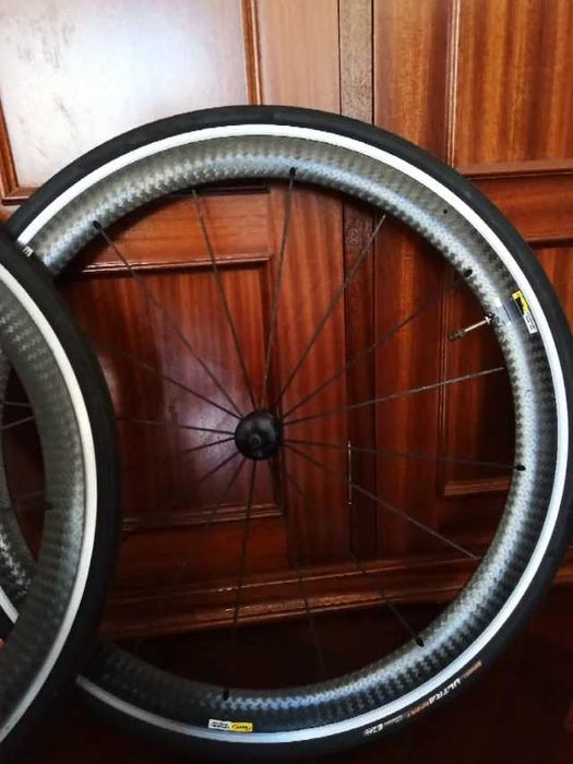 Rodas Mavic Cosmic Carbone Pro