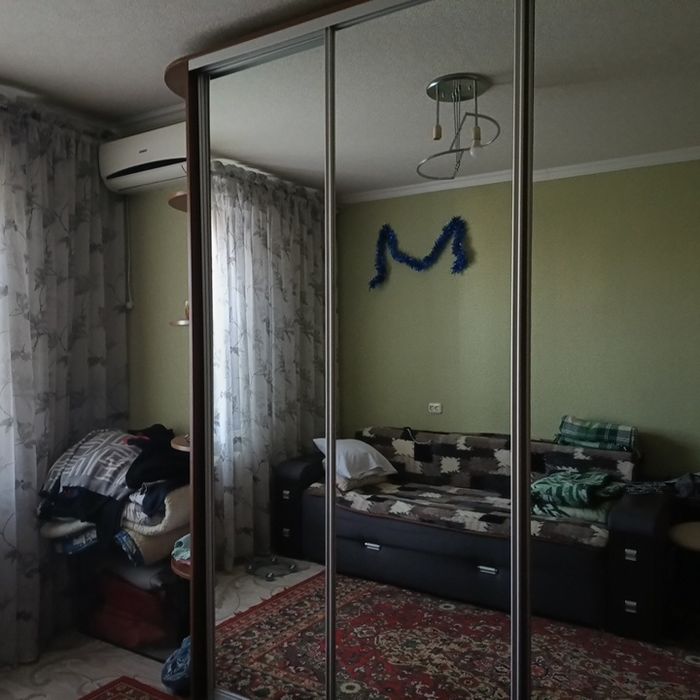 Продам 2-х комнатную квартиру на 6 мн