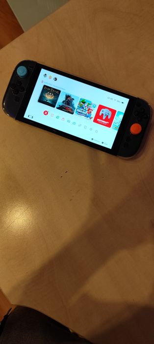 Nintendo Switch 2 Stan Jak Nowy + dodatki