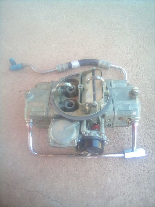 carburador de marca HOLLEY ( chevrolet,malibu )