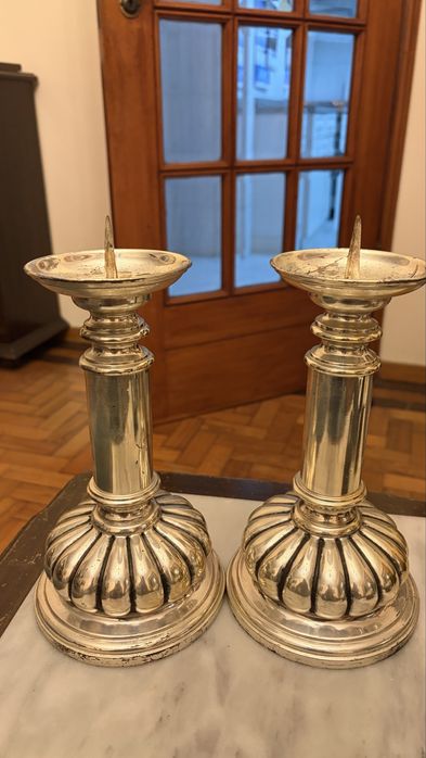 2 Castiçais em casquinha vintage