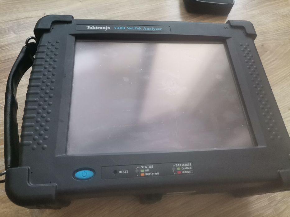 Спектроанализатор Tektronix y400