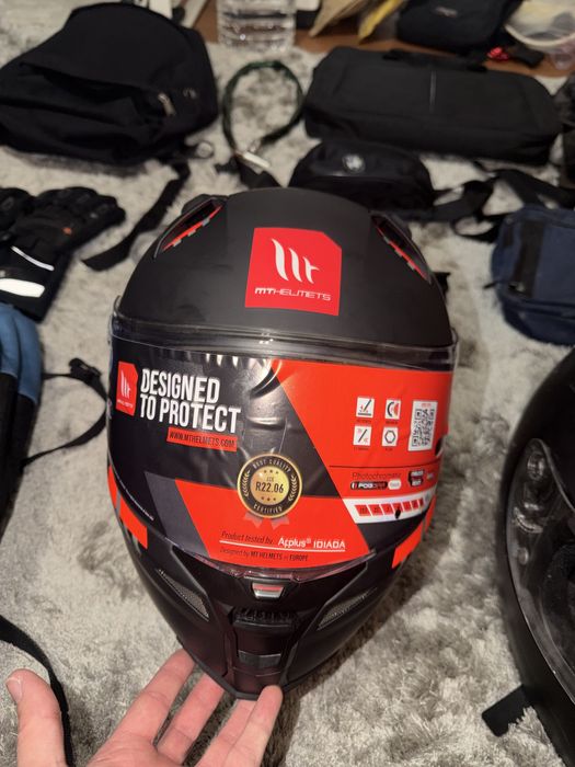 Capacete MT Helmets revenge 2 novo