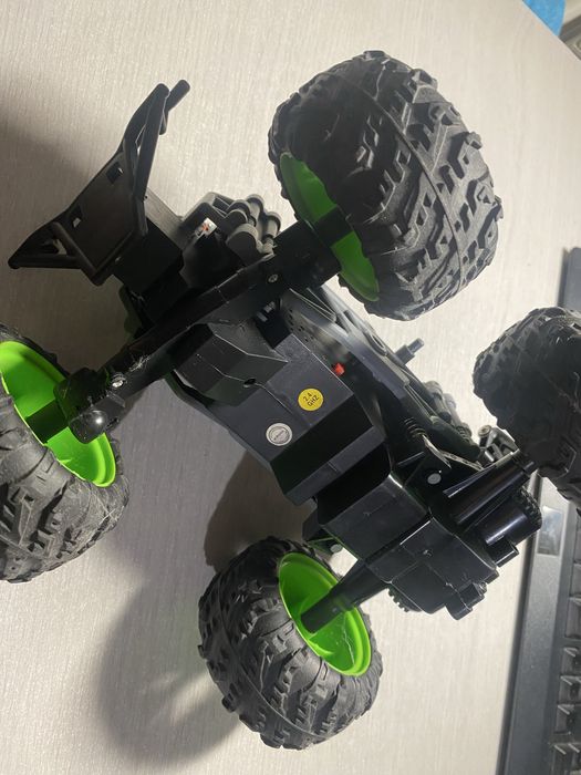 Машинка на управлении + подарок