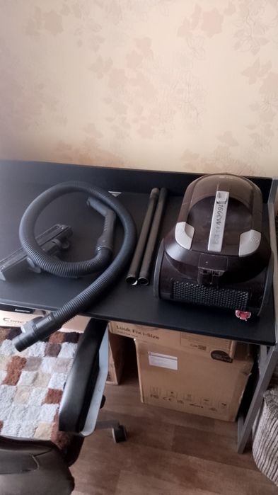 Пылесос LG, бытовой.
