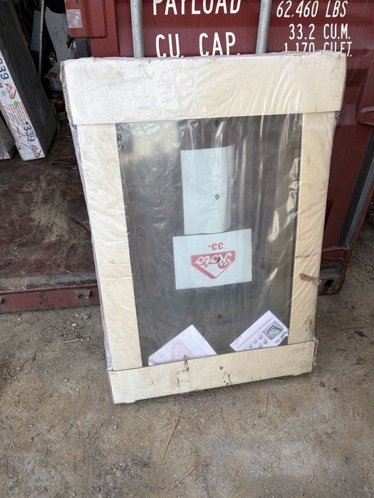 Okon dachowe 78x118 z obróbkami nowe