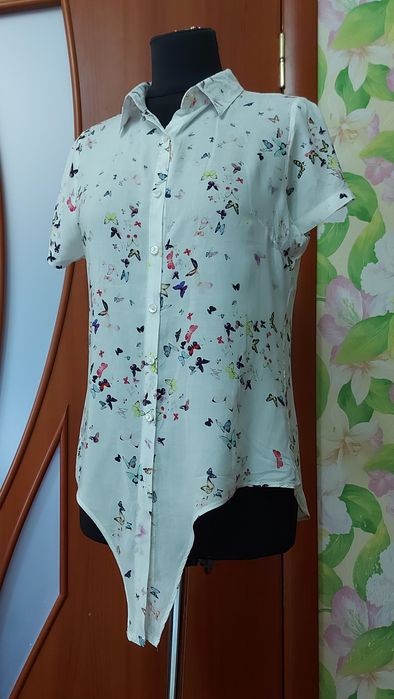 Легка жіноча літня сорочка