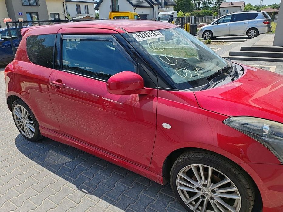 drzwi prawe przód przednie 3d zrk suzuki swift mk7 10-16