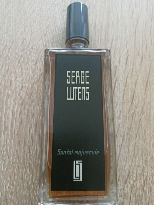 Perfum serge lutens santal majuscule
