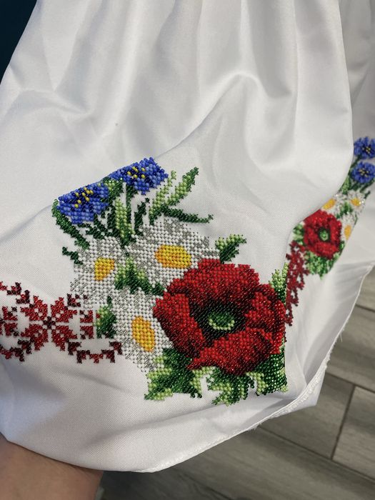 Дитяче плаття ручної роботи, вишите бісером.  р.