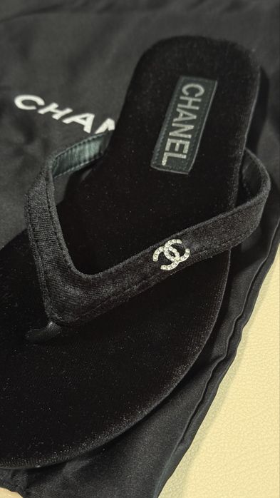 Шльопанці вʼєтнамки chanel чорні 37 розмір з пильовиком