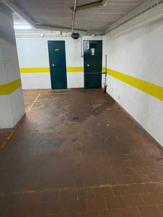 Lugar estacionamento coberto Laranjeiras Estrada da Luz