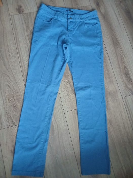 Damskie spodnie 40