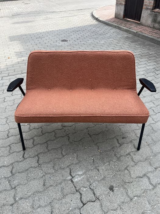 Zestaw kanapa i dwa fotele