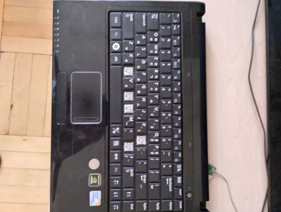 Ноутбук самсунг  р 60 плюс  и сенс р 470. + диск ХДД 160 ггб. Вин 10