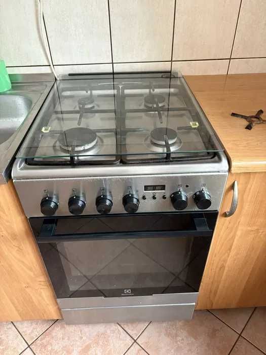 Продаю газову плиту нержавійка AEG 47645 доставка гарантія недорого бу