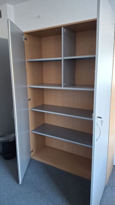 Solidne szafy biurowe