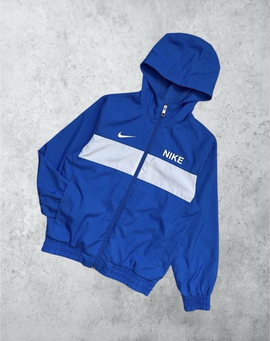 вітрівка Nike original на вік 10-12 років