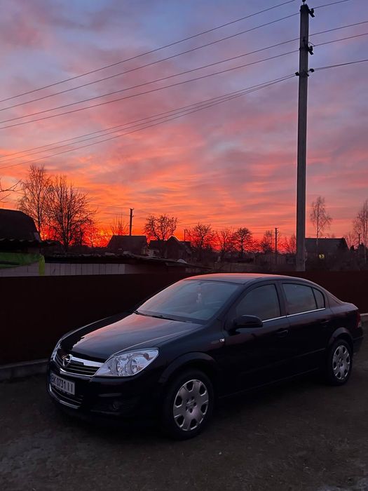 Opel Astra H/FL 3 2009 sedan 1.6 mpi