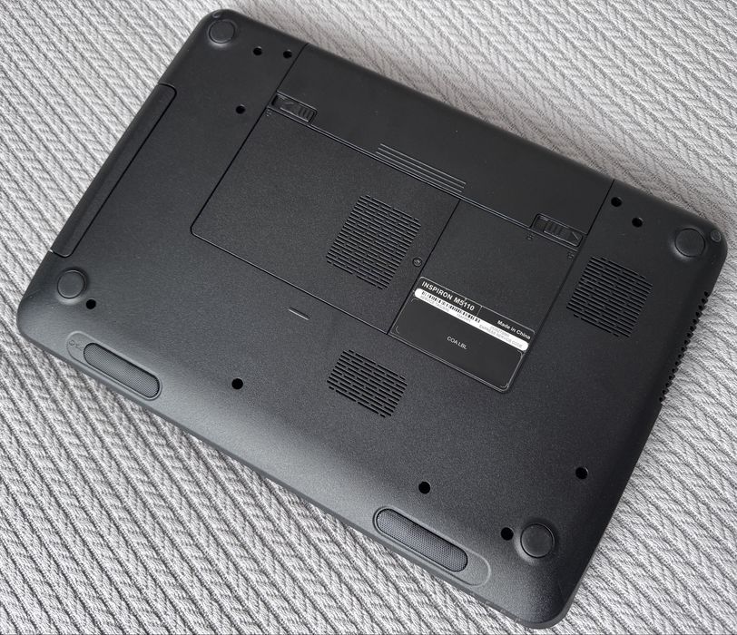 Ноутбук  DELL inspiron 15.6