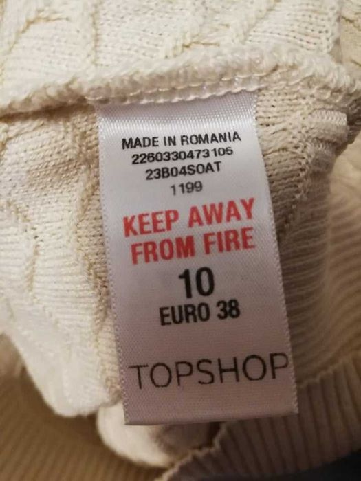 Beżowy SWETER nietoperz