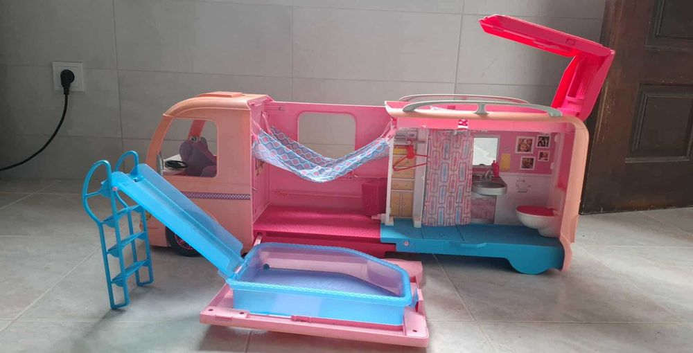 Autocarava barbie