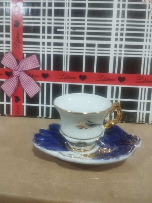 Peças em porcelana em miniatura