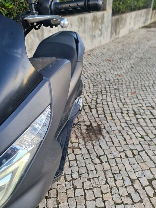 Honda Pcx 125 cc ( troco )